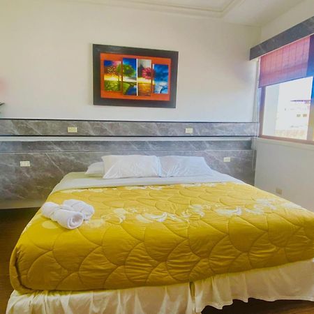 Hotel Los Algarrobos Puerto Baquerizo Moreno Kültér fotó