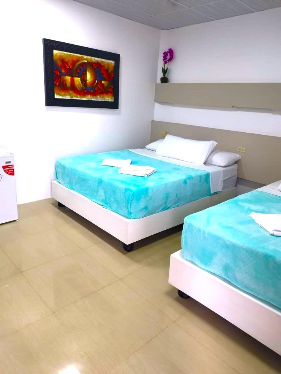 Hotel Los Algarrobos Puerto Baquerizo Moreno Kültér fotó