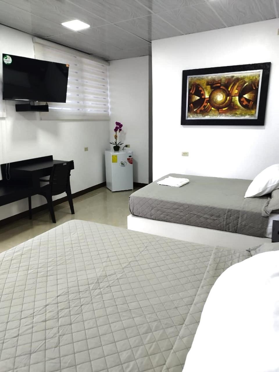 Hotel Los Algarrobos Puerto Baquerizo Moreno Kültér fotó