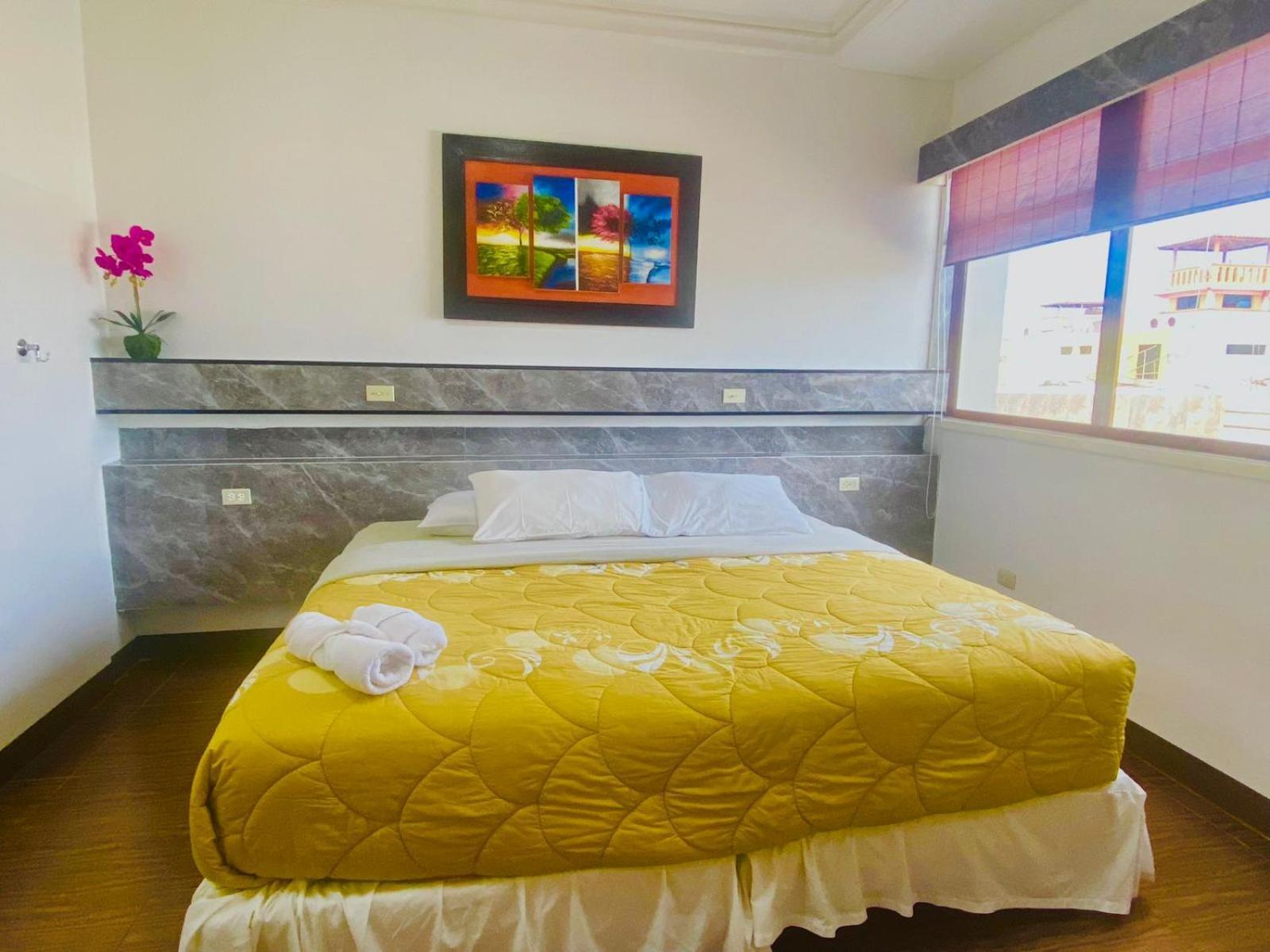 Hotel Los Algarrobos Puerto Baquerizo Moreno Kültér fotó