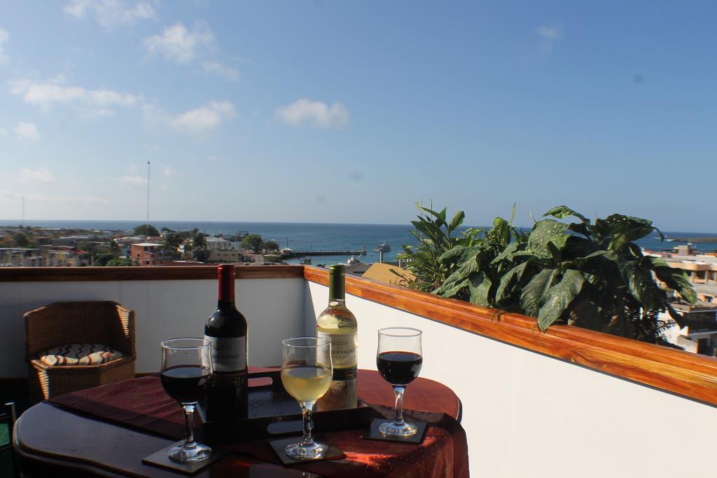 Hotel Los Algarrobos Puerto Baquerizo Moreno Kültér fotó