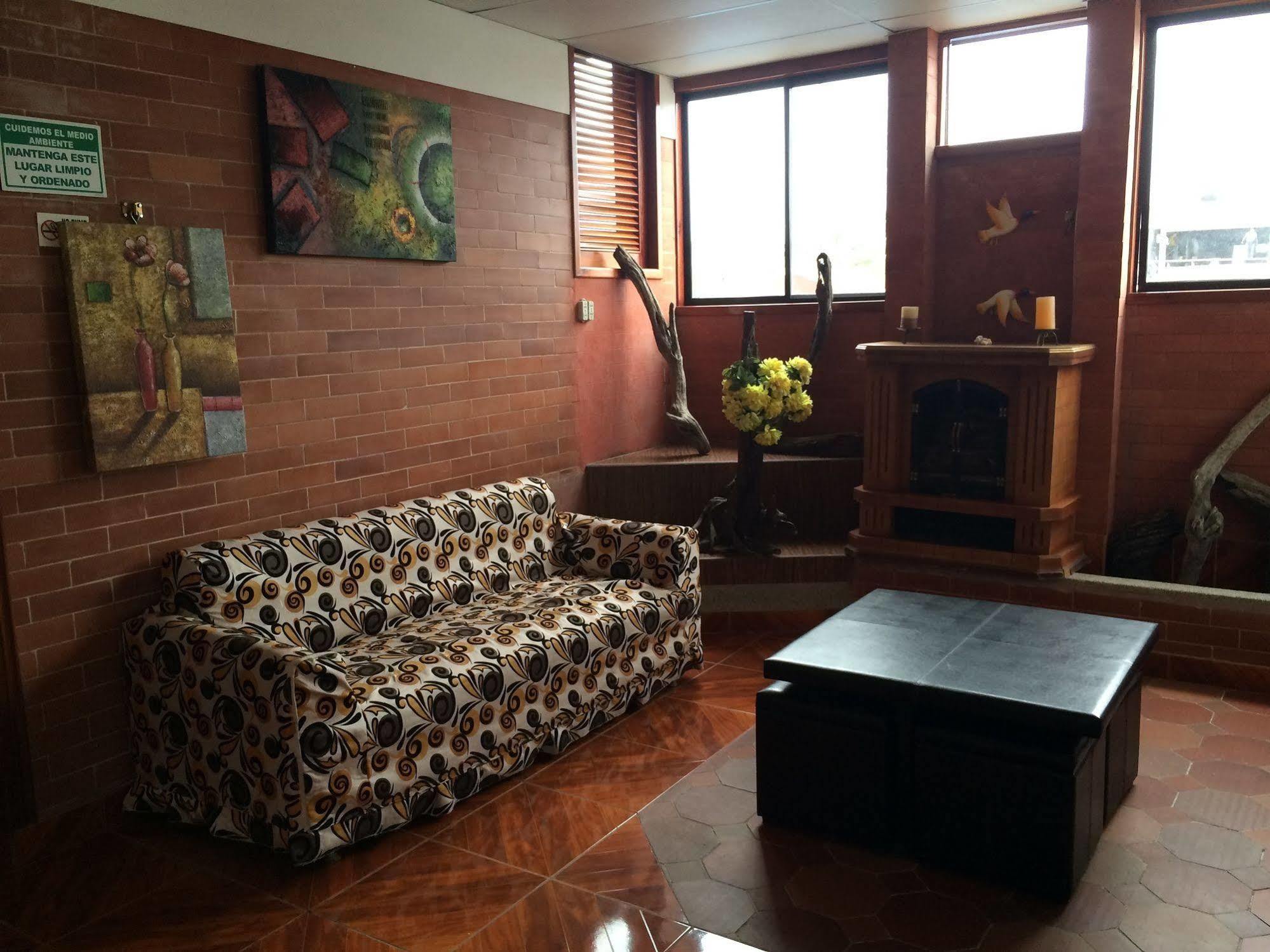Hotel Los Algarrobos Puerto Baquerizo Moreno Kültér fotó