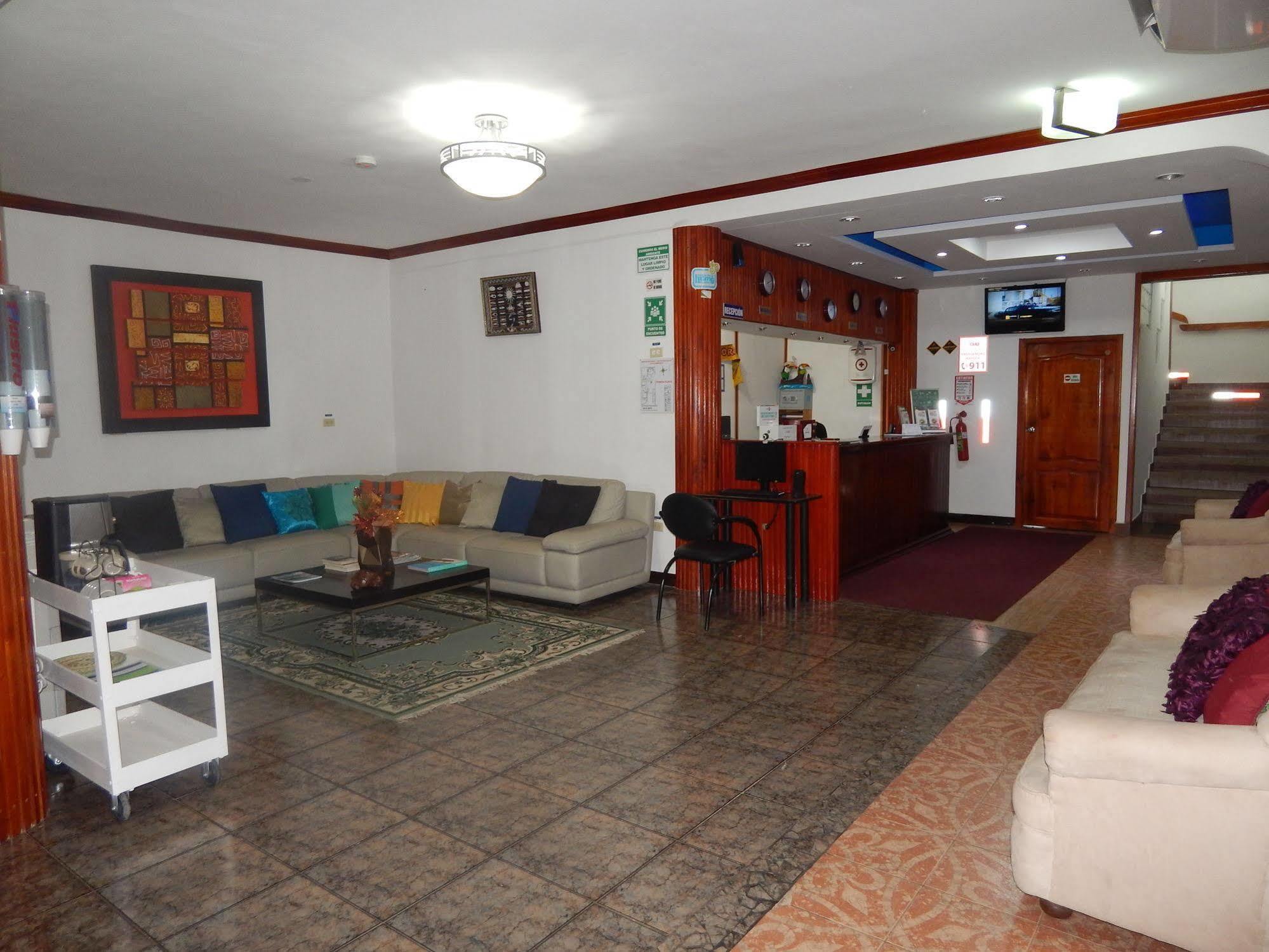 Hotel Los Algarrobos Puerto Baquerizo Moreno Kültér fotó